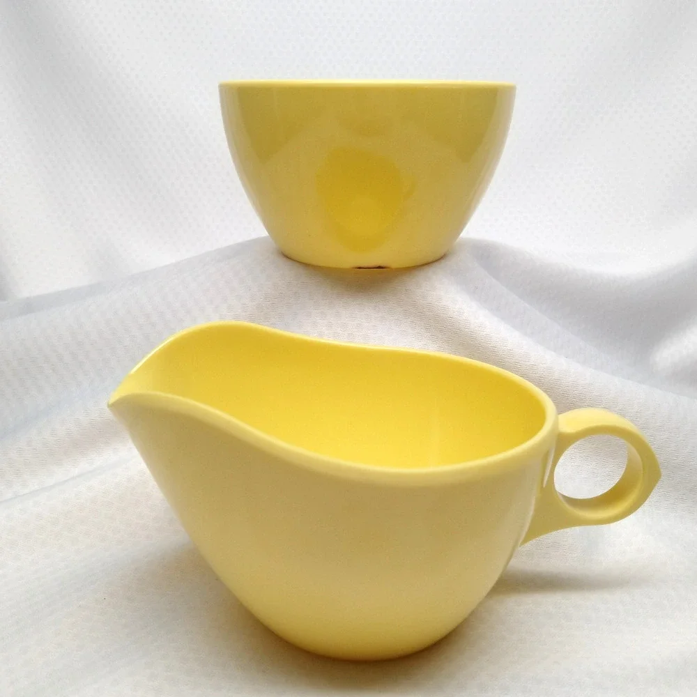 Windsor Melmac Yellow Creamer 411-1 Sugar Bowl 414-1 Set Mid Century Retro Diner
